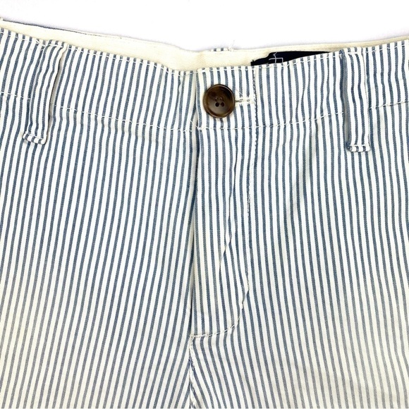 GAP Railroad Stripe City Short Mid-Rise Chinos Blue & White Size 4 (EUC) - Picture 2 of 13